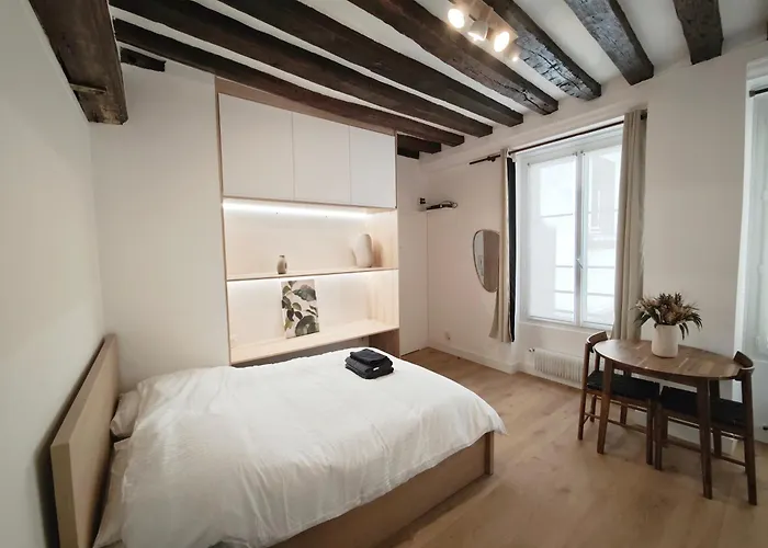 Lejlighed Notre Dame 3-min Walk-elegant Paris
